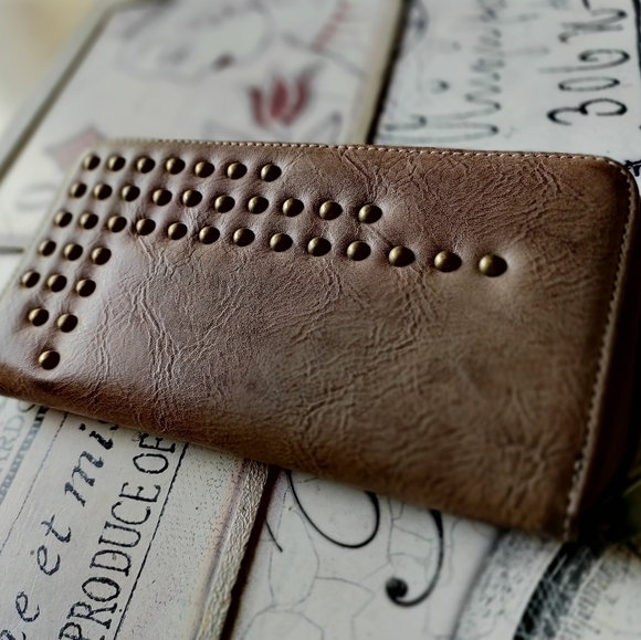 Vintage Way West Brown Studded Zipper Wallet NWOT - Picture 1 of 5